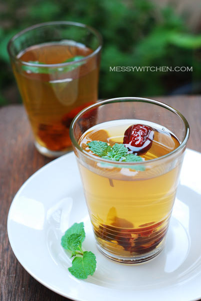 Mint Tea With Honey & Red Dates